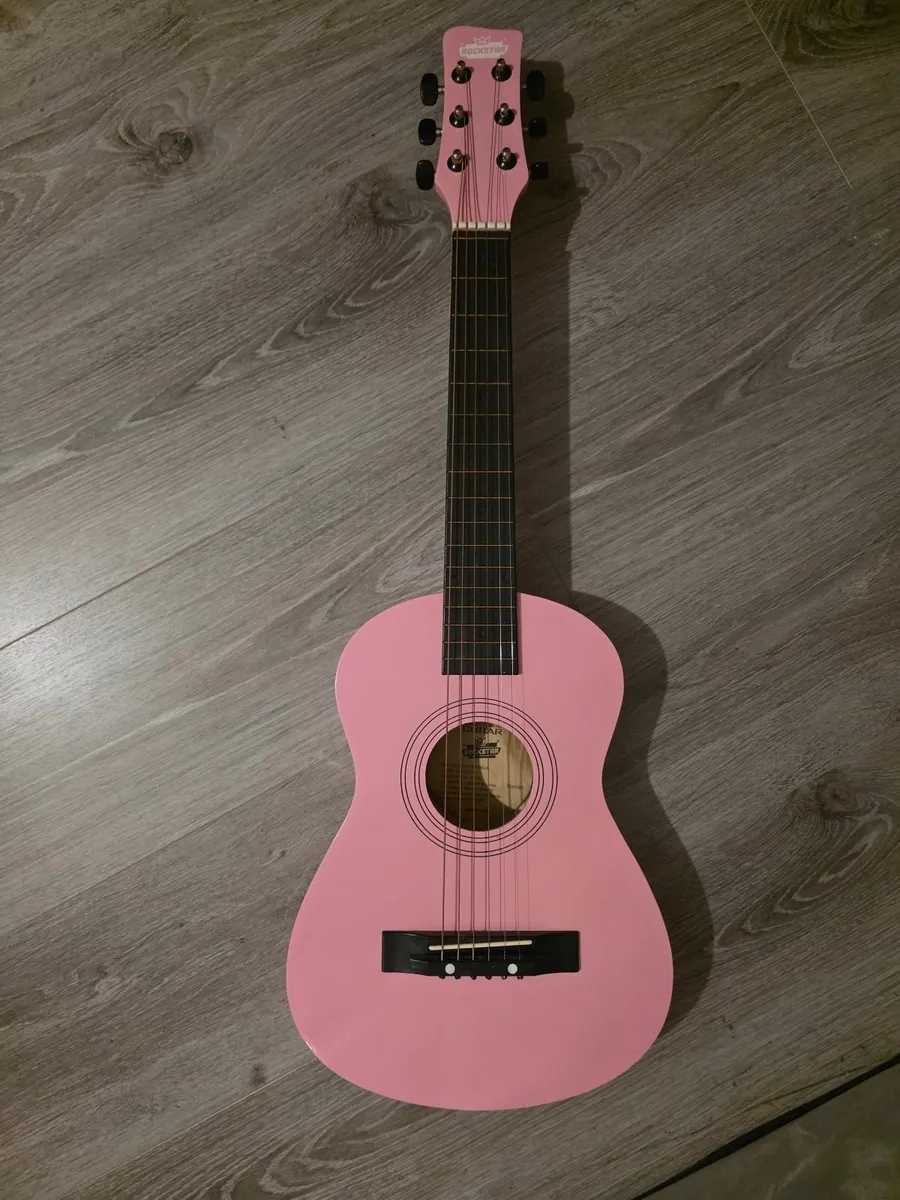 Kids Guitar - Image 1