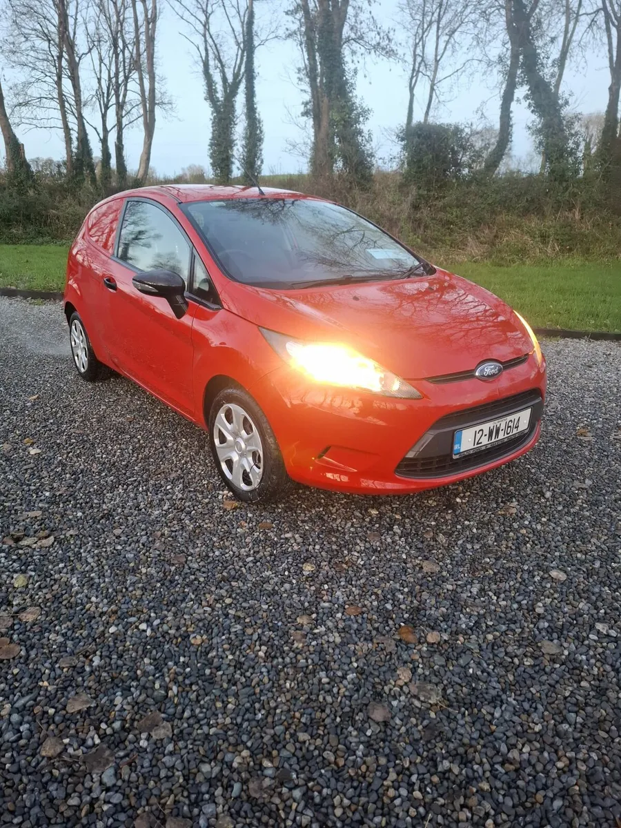 Ford Fiesta Van 1.4TDCI - Image 1