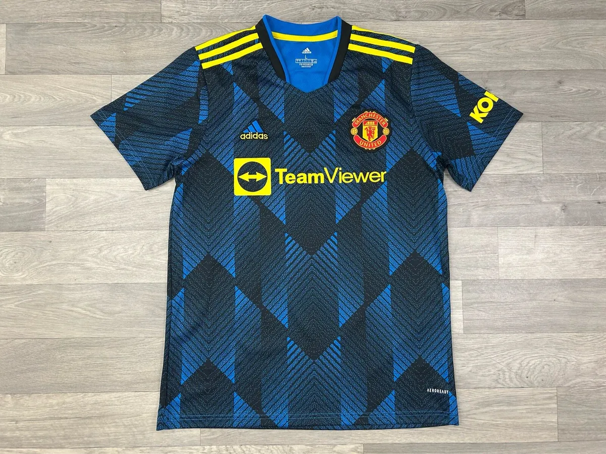 Genuine Adidas Manchester United Ronaldo Jersey L - Image 3