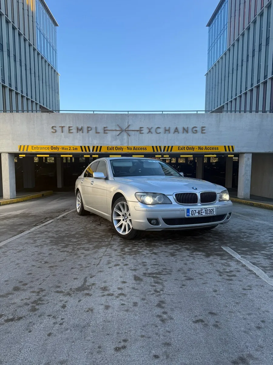 BMW 730d - Image 1