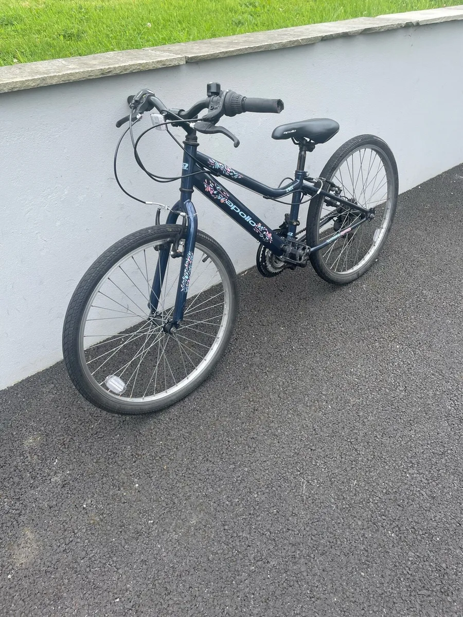 24” Apollo girls hybrid bike - Image 1