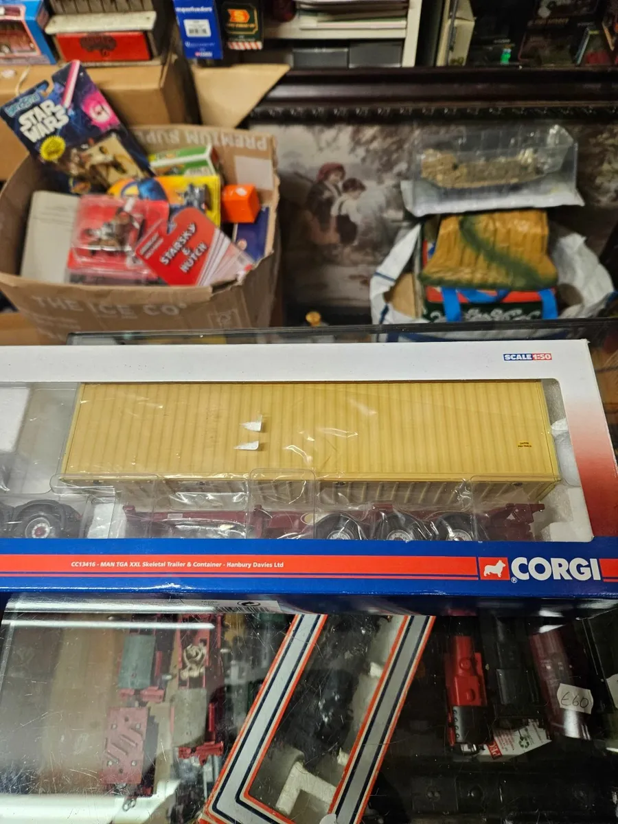 Corgi MAN Tractor unit and Trailer - Image 1