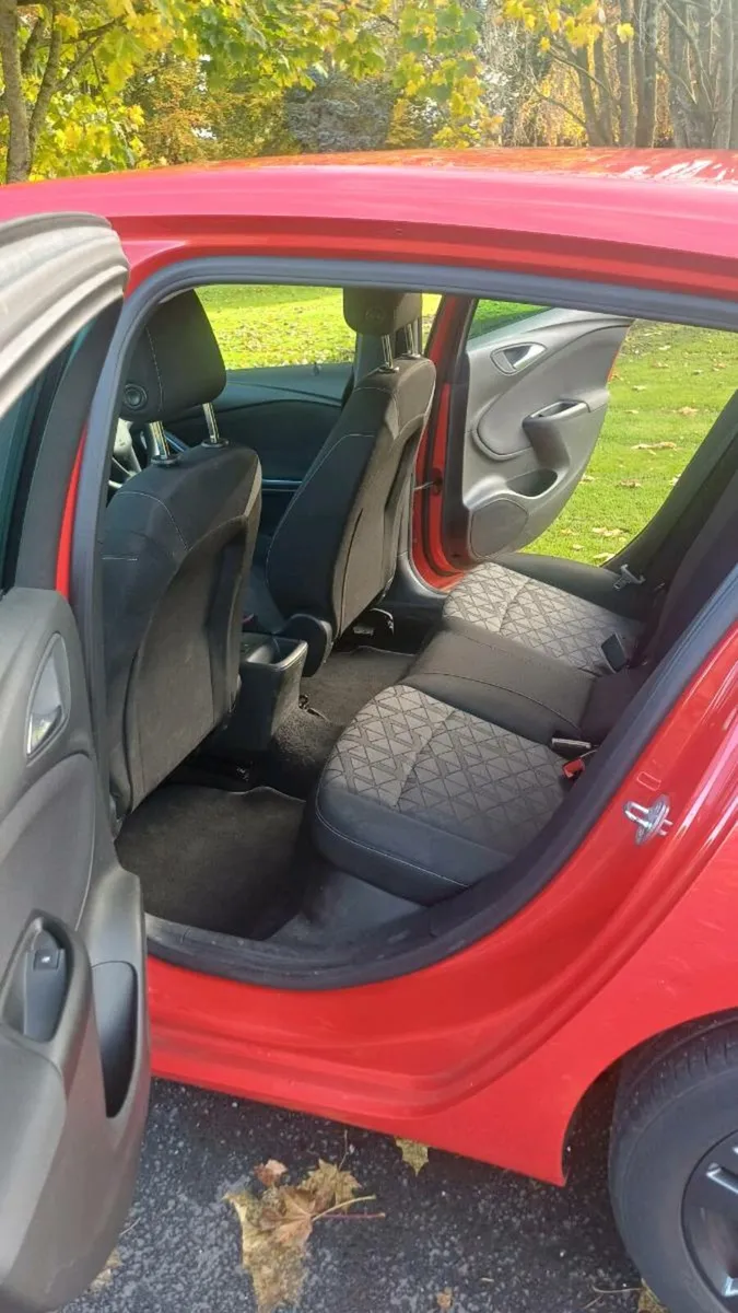 192 Opel Astra 1.6 TDCI Low Mileage - Image 3