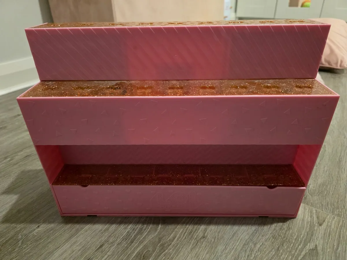 **Christmas Gift** LOL Dolls and Pop Up Store - Image 3