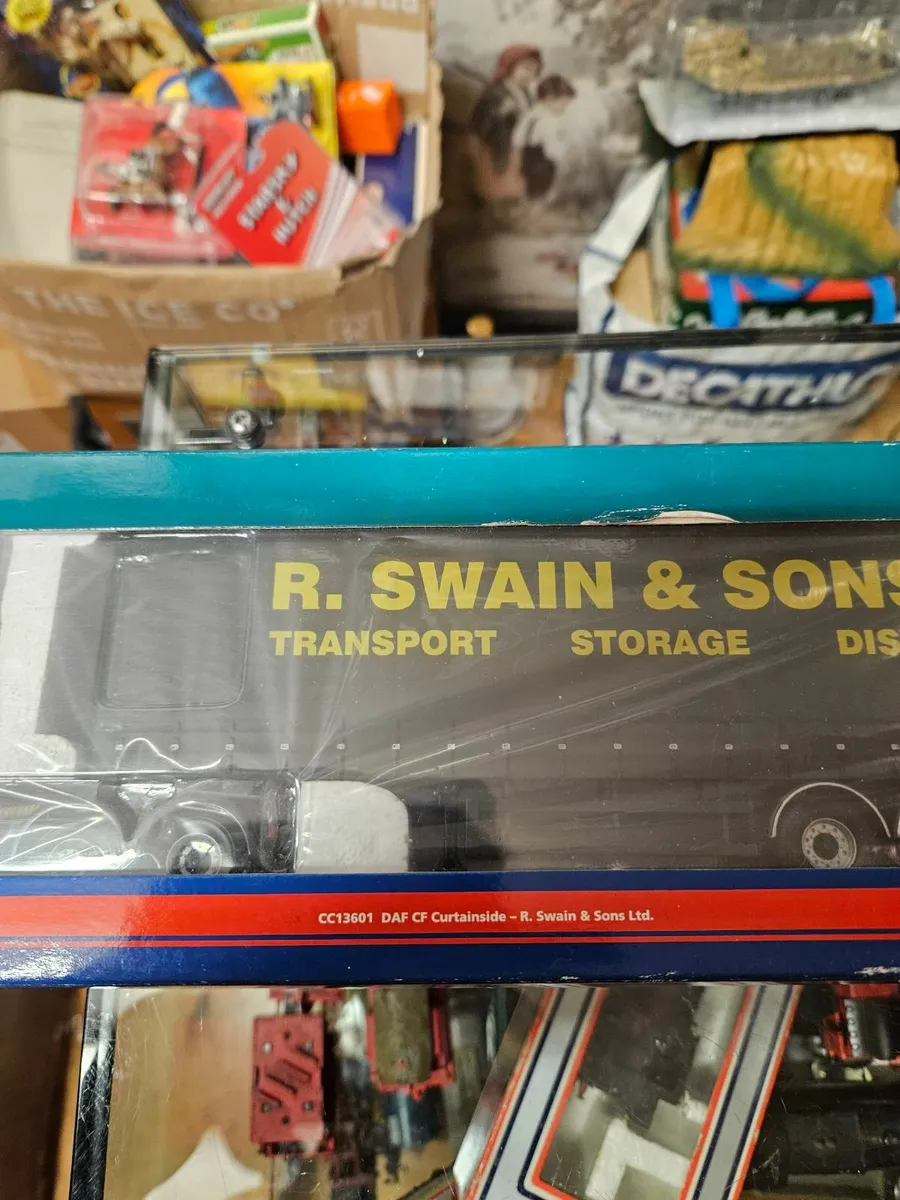 Corgi DAF Tractor unit and Trailer - Image 2