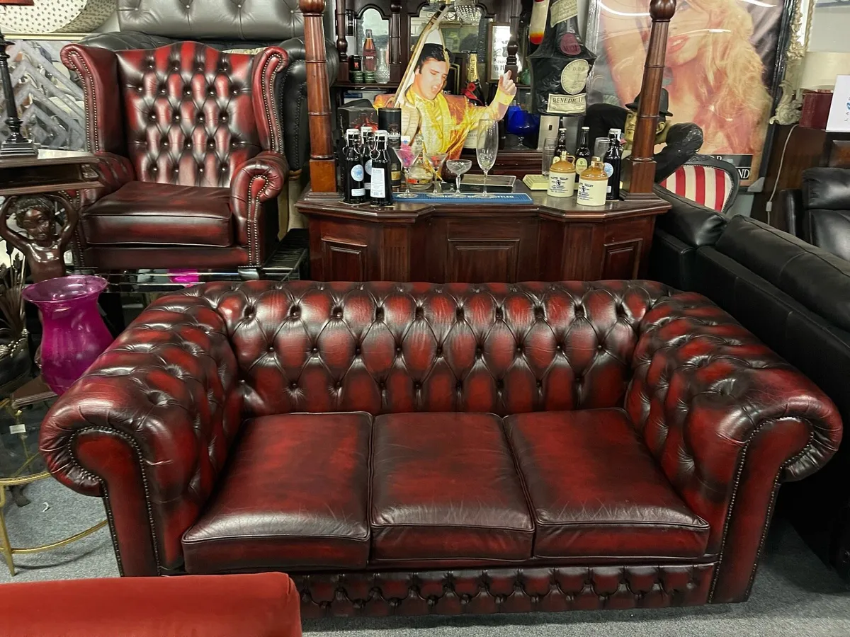 Original Chesterfields sofa - Image 1