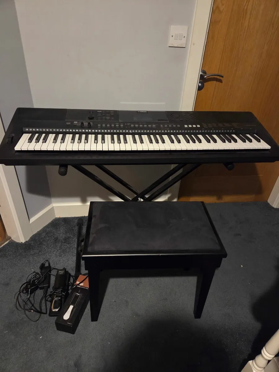 Yamaha PRS EW410 Digital Keyboard - Image 3