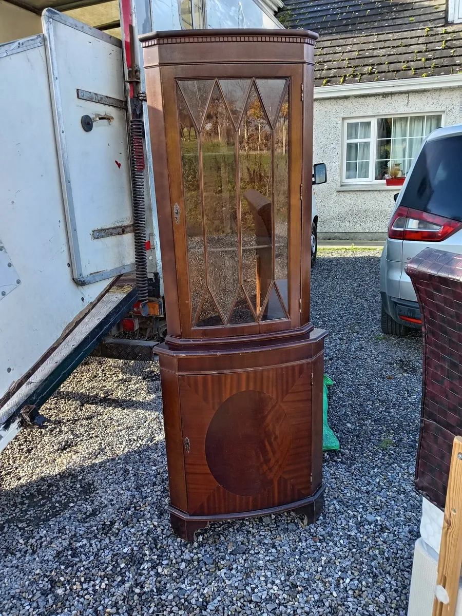 Corner display cabinet - Image 1