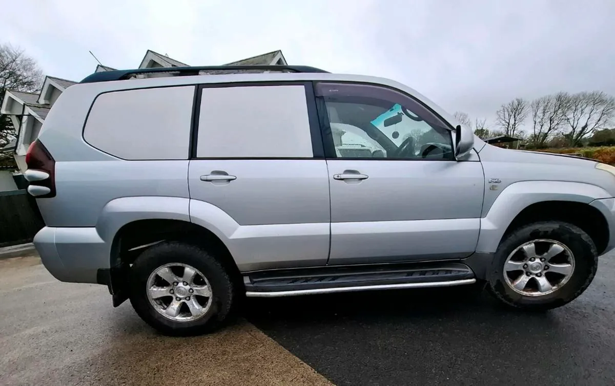 Toyota landcruiser - Image 4