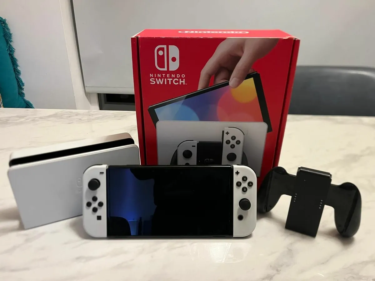 Nintendo Switch + Games - Image 4