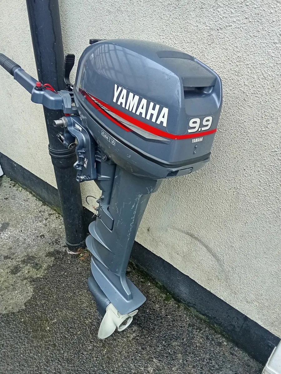 2-stroke outboard YAMAHA-9,9 hp - Image 1