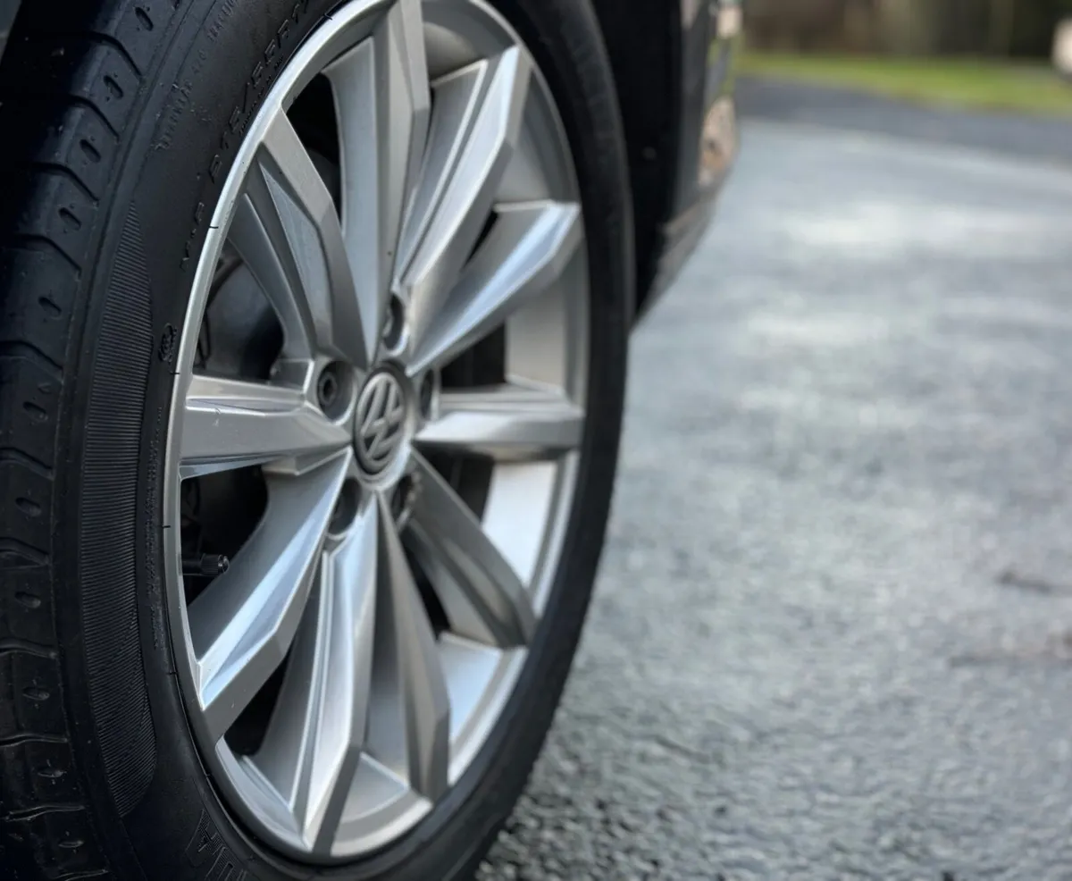 Volkswagen Passat- 2015 - NCT - TAX - Low mileage - Image 4