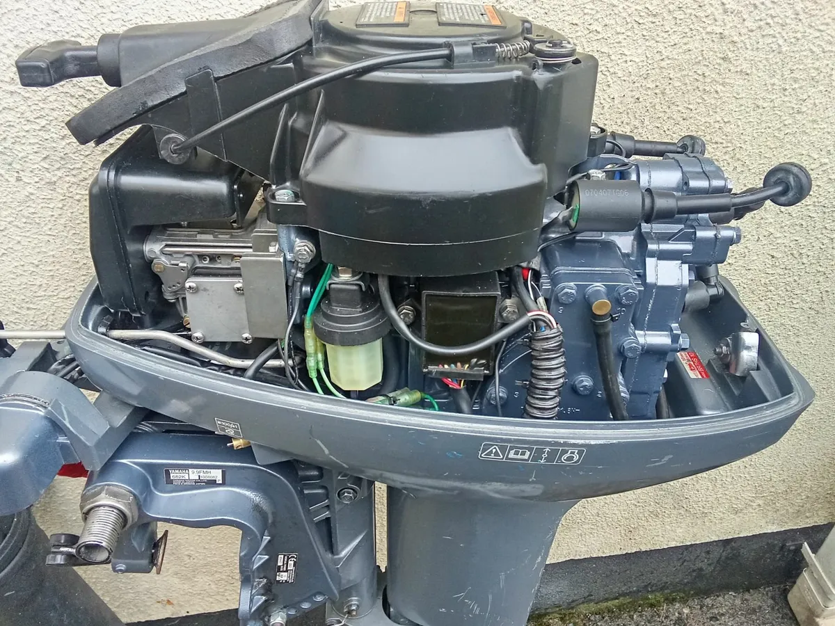2-stroke outboard YAMAHA-9,9 hp - Image 4