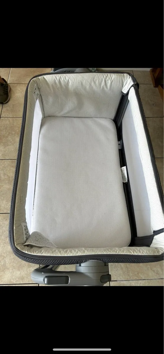 Chicco next to me cot - Image 2