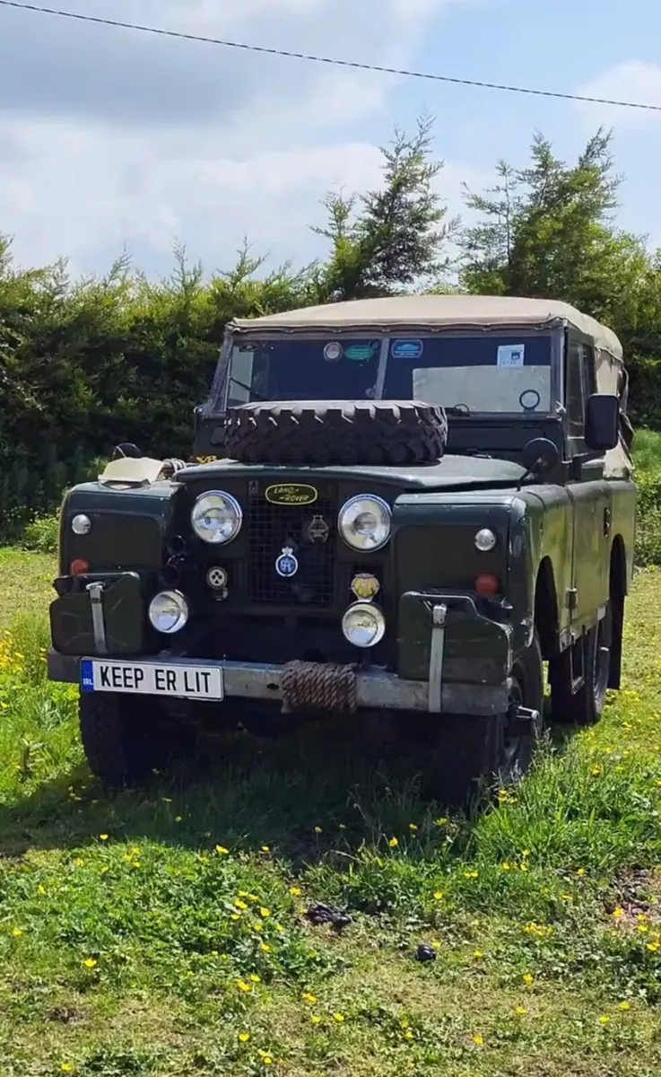 Vintage Land Rover series 2a - Image 1