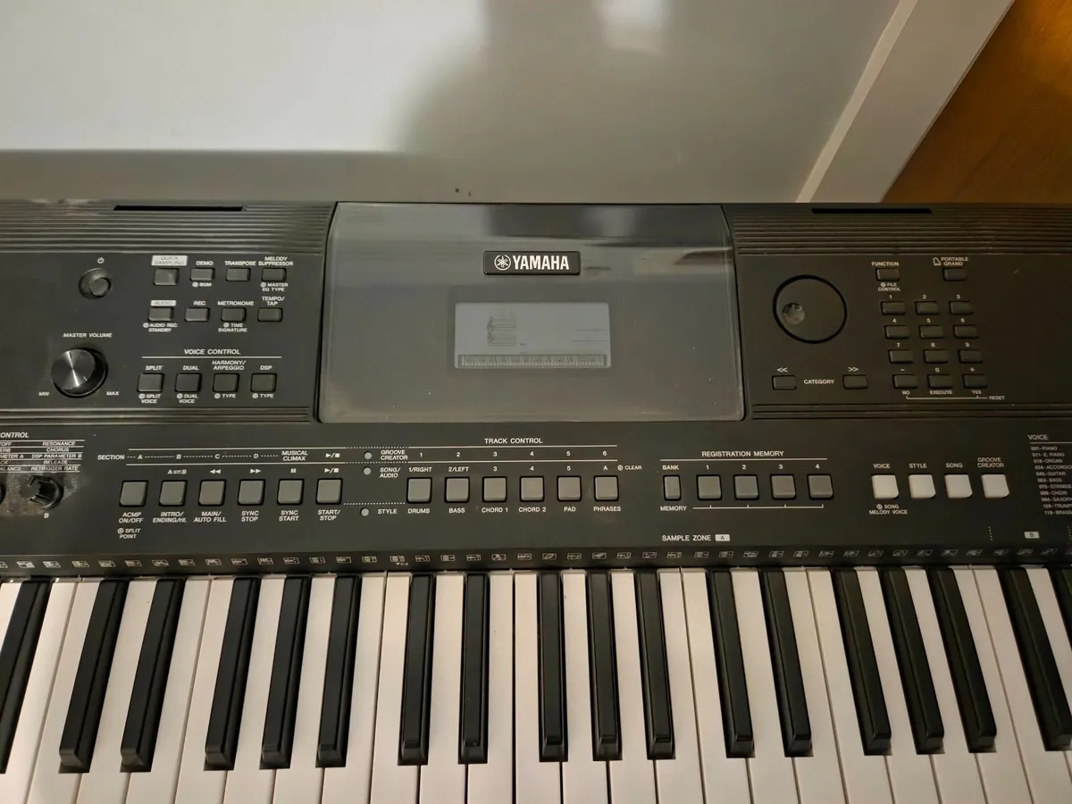 Yamaha PRS EW410 Digital Keyboard - Image 4