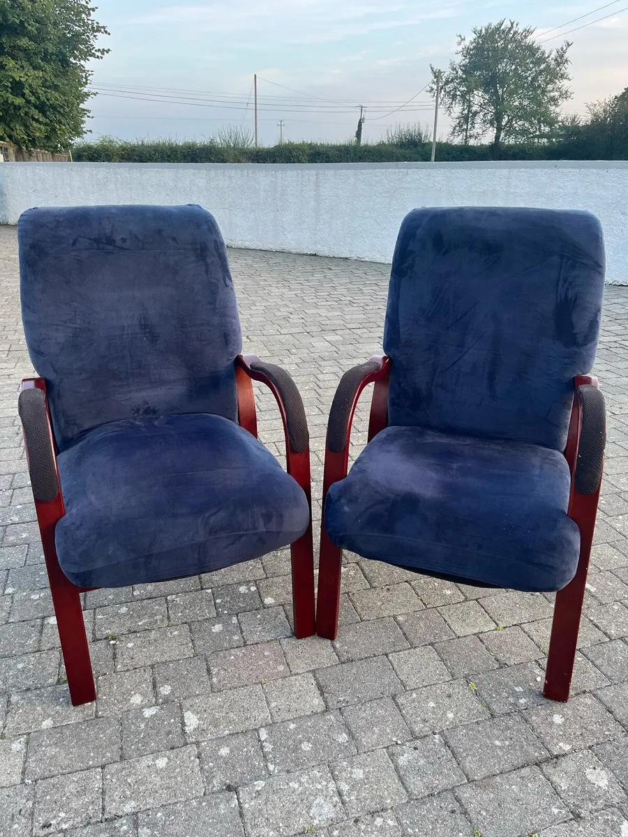Arm chairs - Image 1