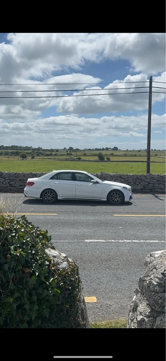 2013 Eclass Mercedes - Image 1