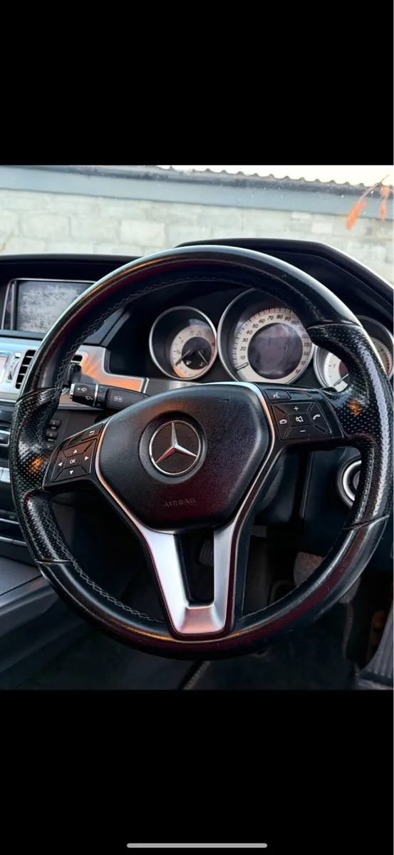 2013 Eclass Mercedes - Image 4