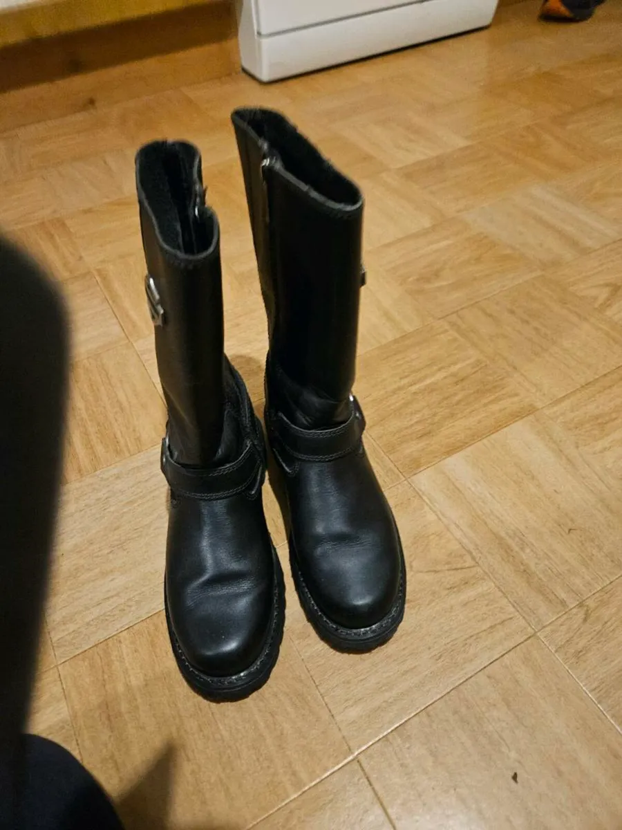 Harley Davidson women's boots - Image 2