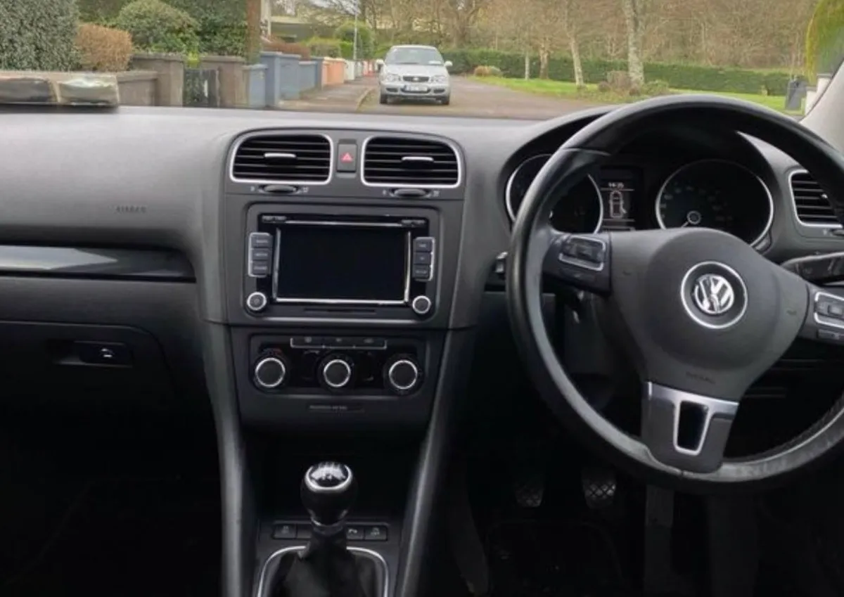 2011 VW Golf 1.6 TDI - Image 4