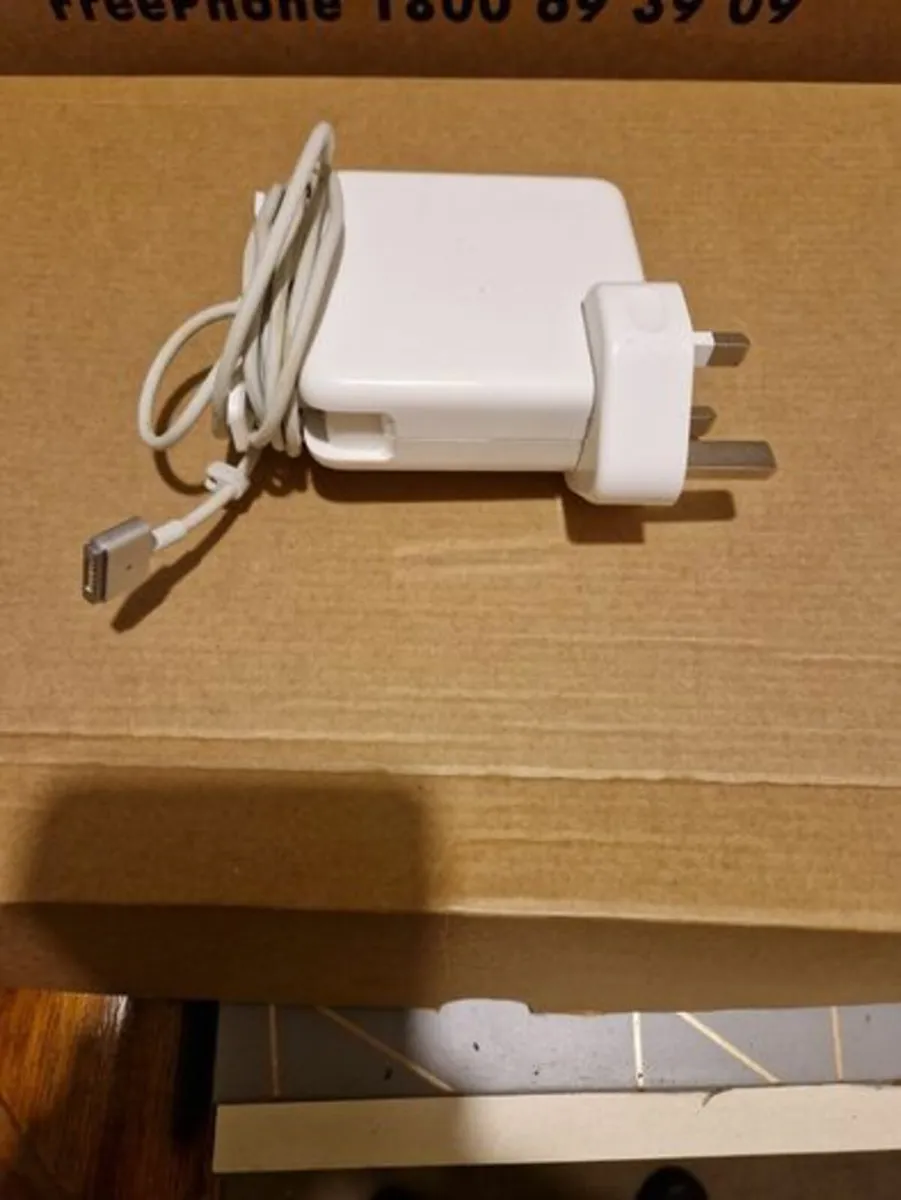 Apple Magsafe 2 Charger - Image 1