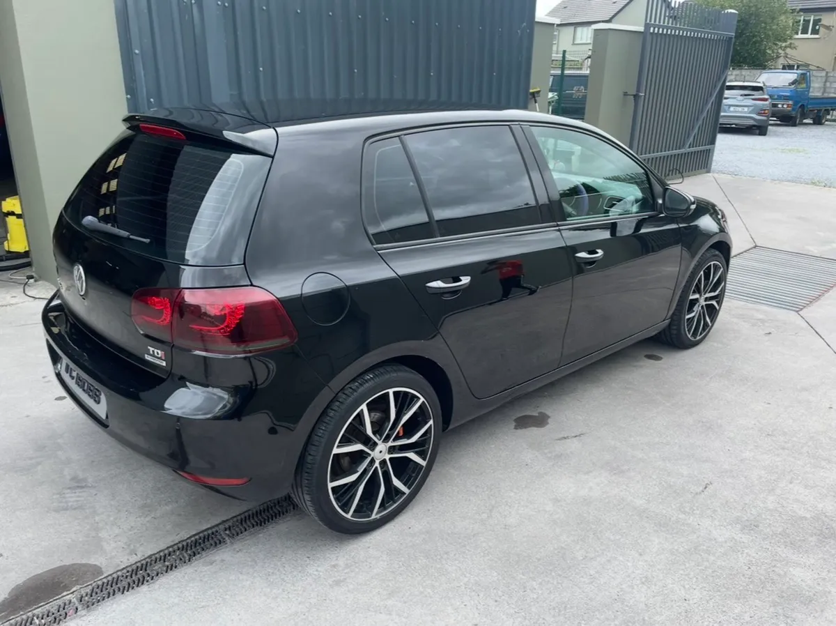2011 VW Golf 1.6 TDI - Image 2