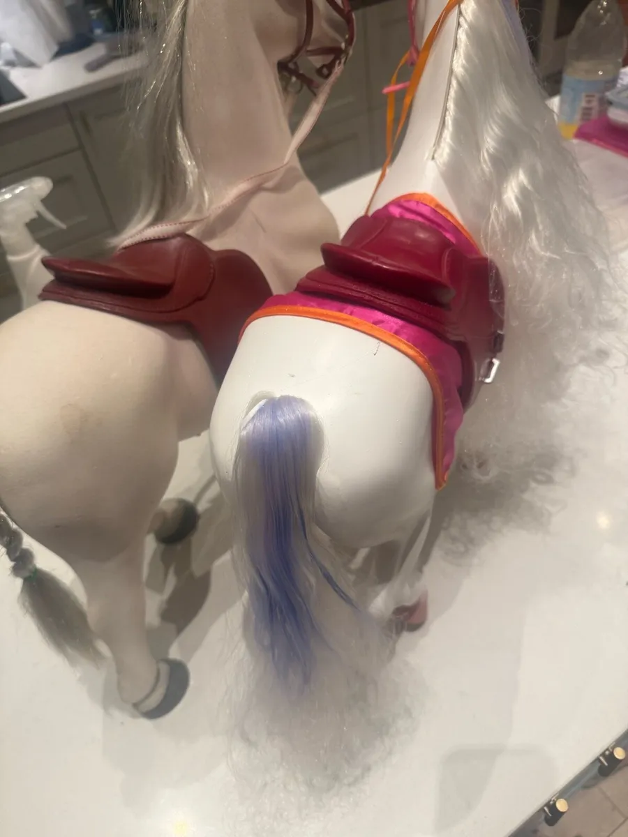 Generation school and horses - Image 2