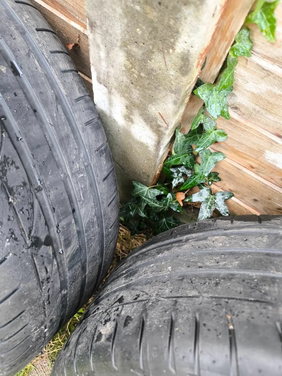 BMW 4series GENUINE Alloy wheels 225/50/17 RunFlat - Image 4