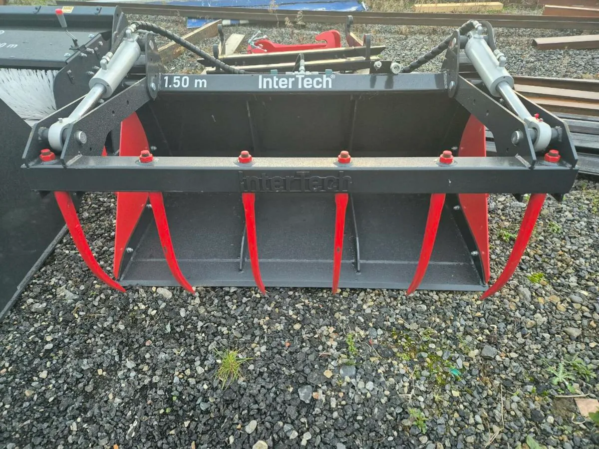 Bucket grab - Image 2