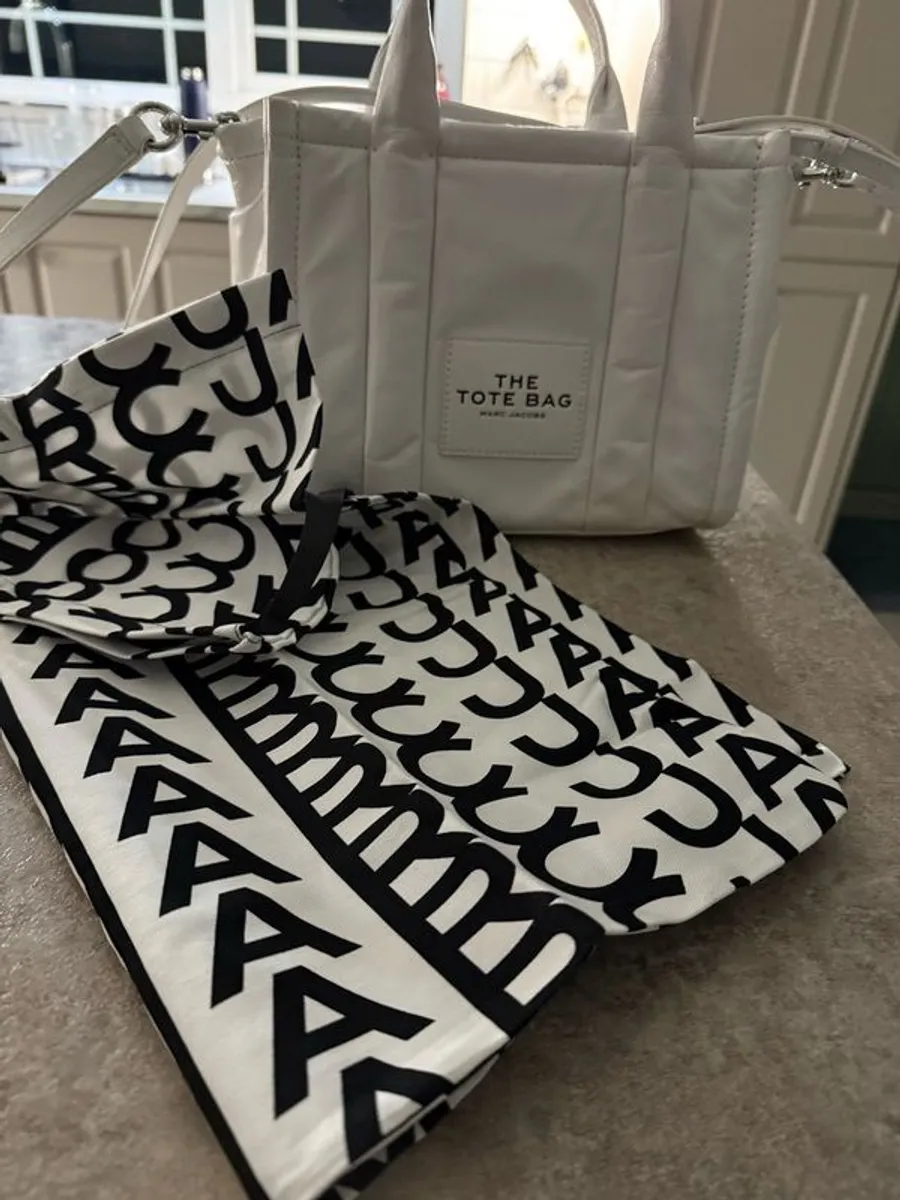 Marc Jacob's - Image 1