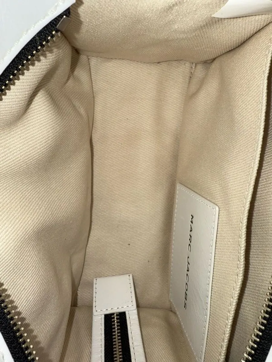 Marc Jacob's - Image 4