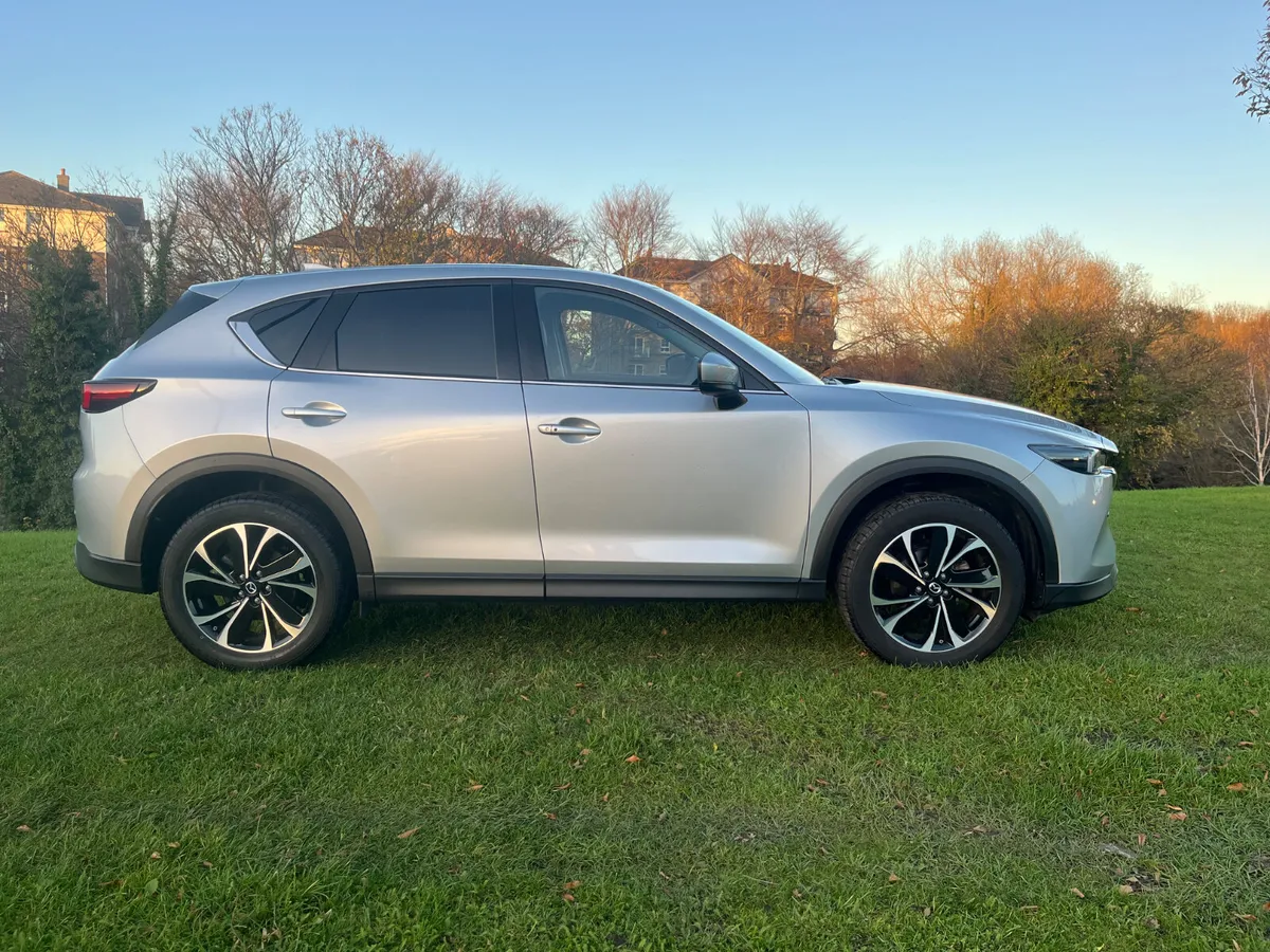 2023 Mazda CX-5 2.0 petrol 6 speed hi spec 12k kms - Image 4