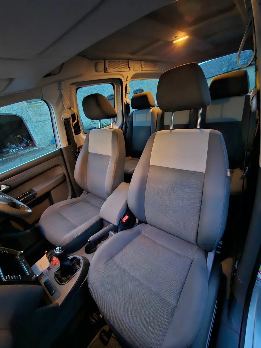 Volkswagen Caddy 2013 - Image 4