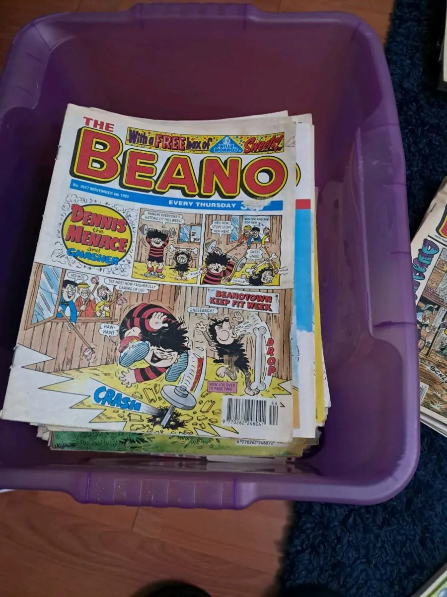 Old beano comics  1993 to 1998 annuals 1996 to2013 - Image 1