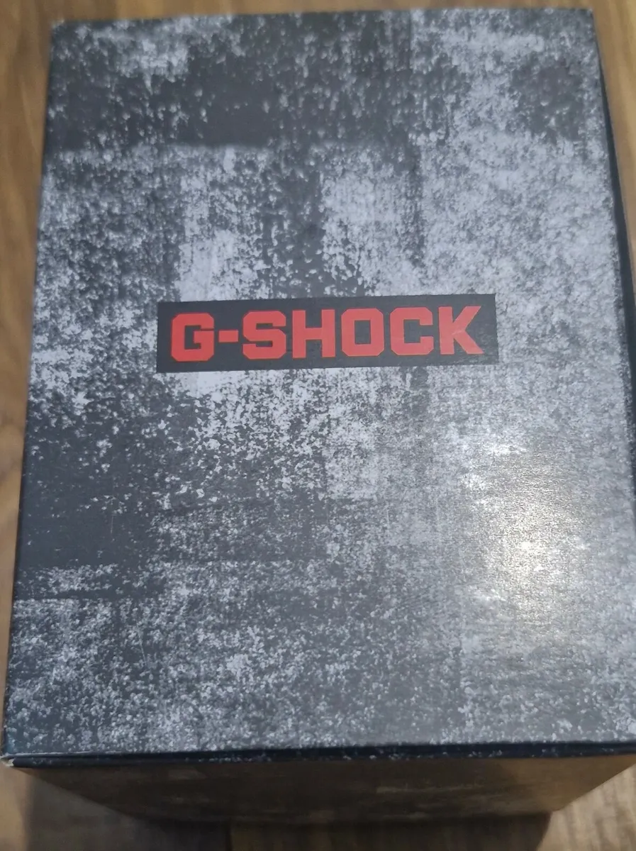 G-SHOCK GA-110GB-1ADR Black Gold Series - Image 2