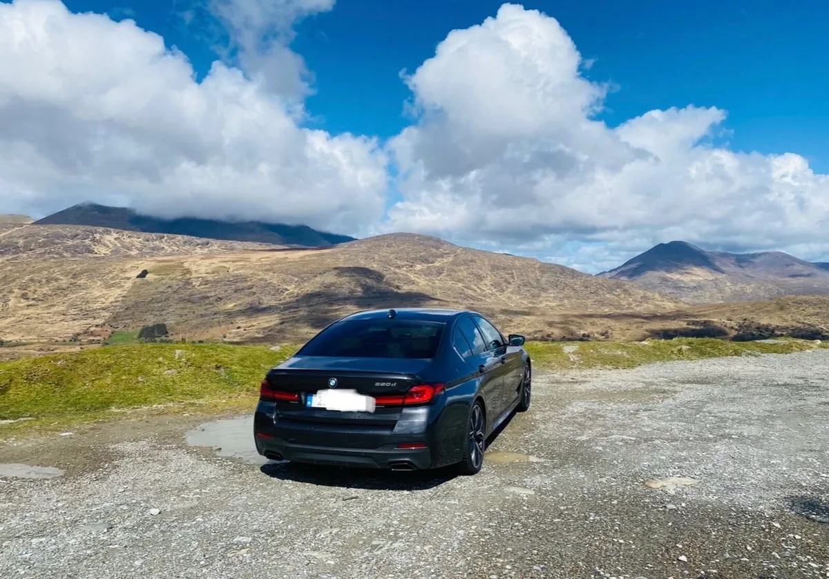 BMW 5-Series 2022 - Image 2