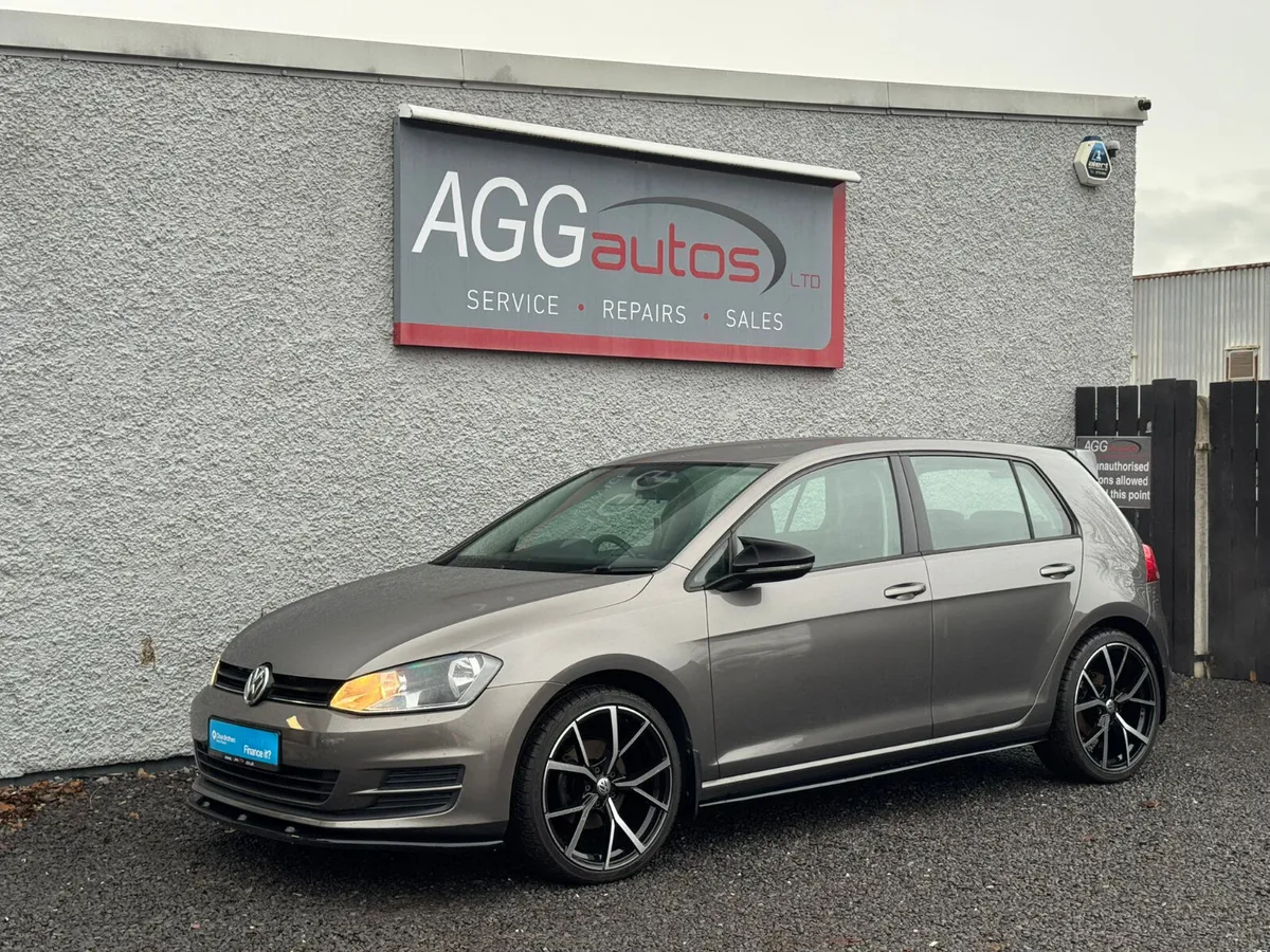 Volkswagen Golf 1.6 TDI S Bluemotion Full Bodykit - Image 3