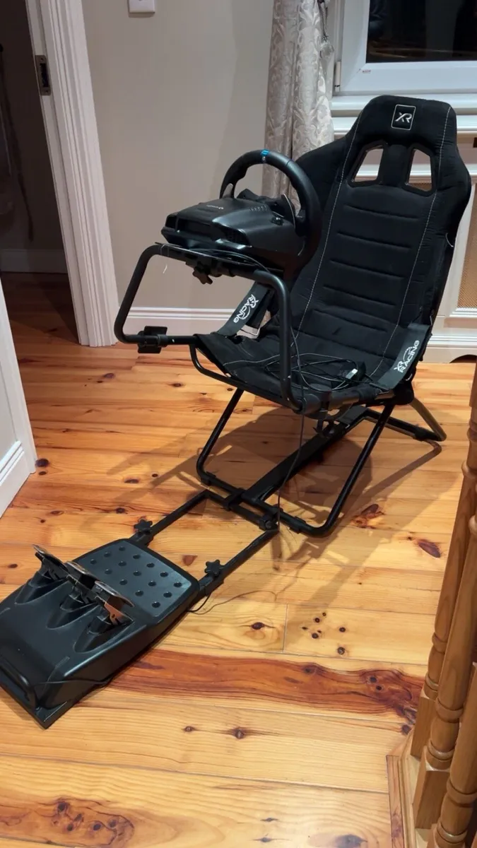 Logitech g29 steering wheel and gaming chair - Image 1