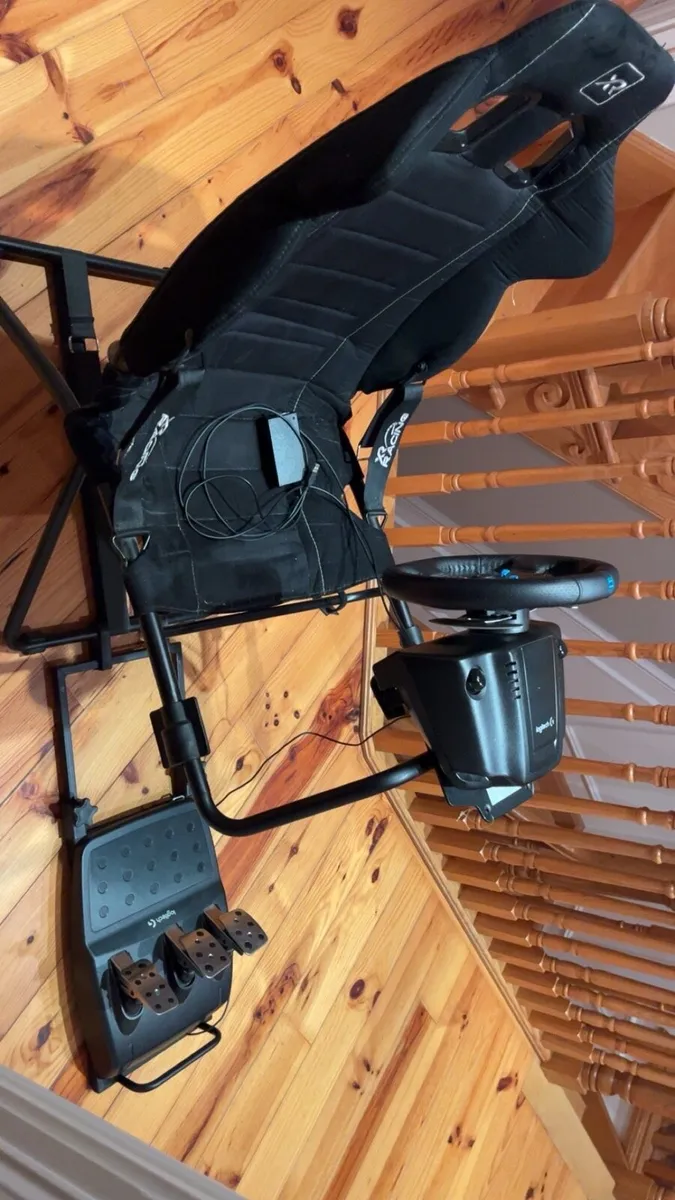 Logitech g29 steering wheel and gaming chair - Image 3