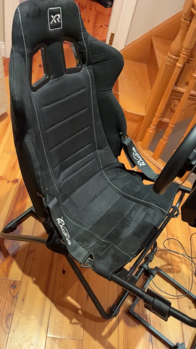 Logitech g29 steering wheel and gaming chair - Image 4