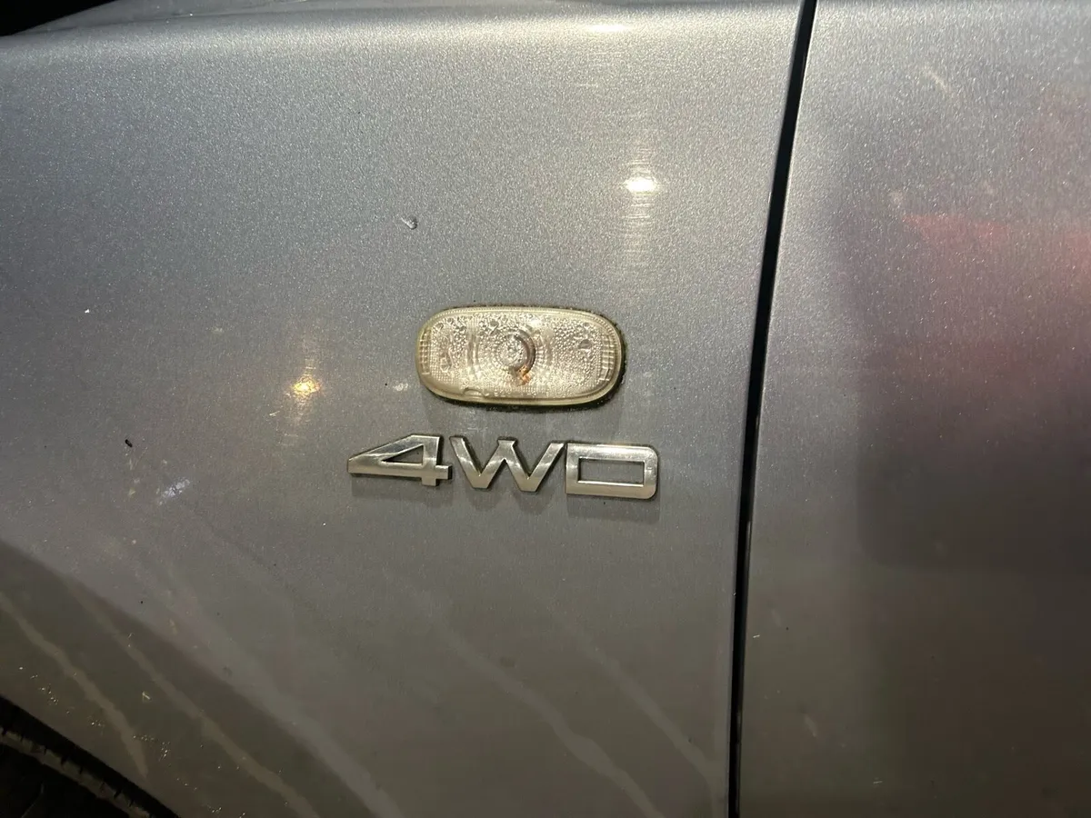 2006 Hyundai Santa Fe Auto 4x4 - Image 3