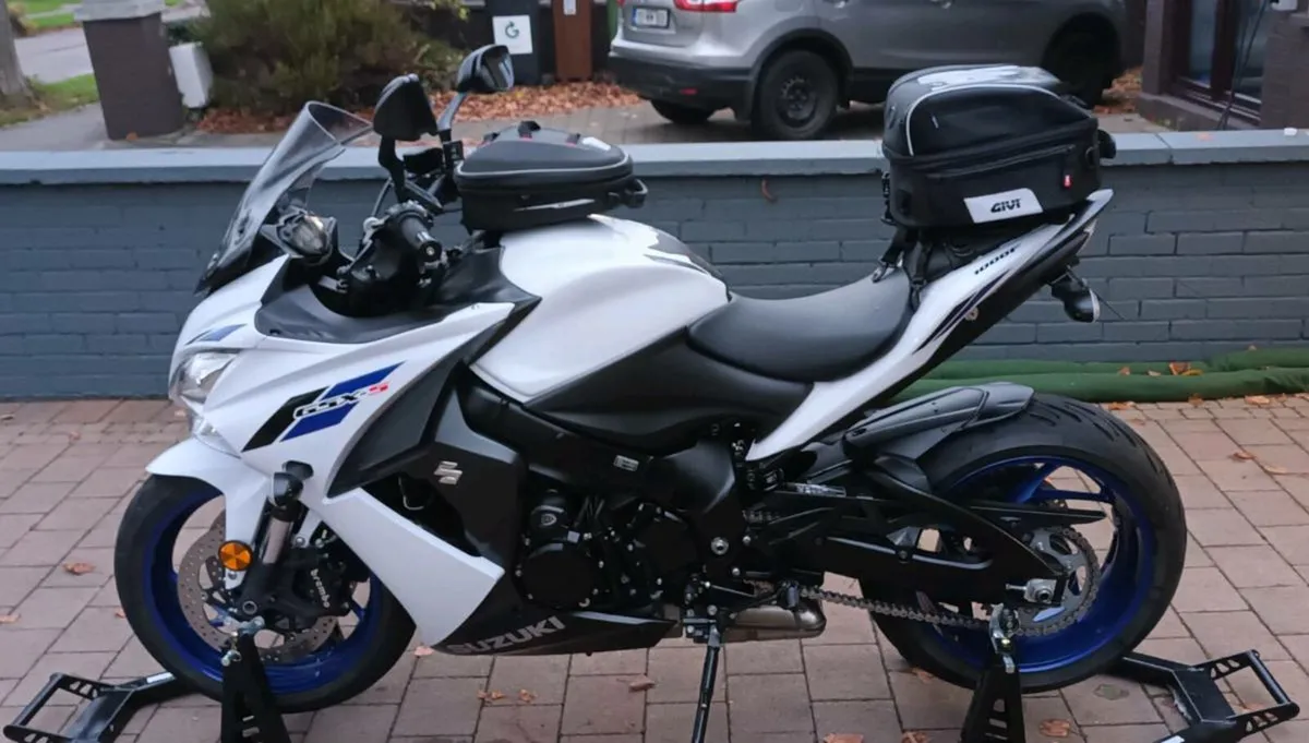 Suzuki GSX-S 1000f - Image 2