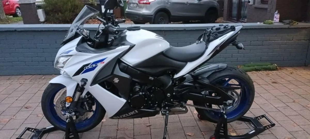 Suzuki GSX-S 1000f - Image 1