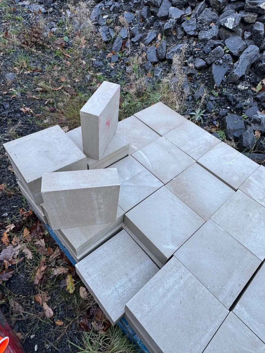 Cut sandstone - Image 2