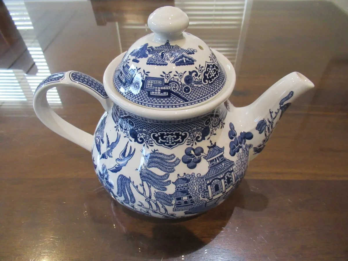 antique vintage TEAPOT cottage pub kitchen  cave - Image 4