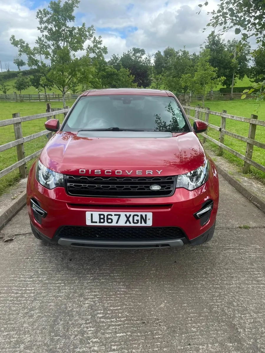 Land Rover Discovery Sport 2018 - Image 1
