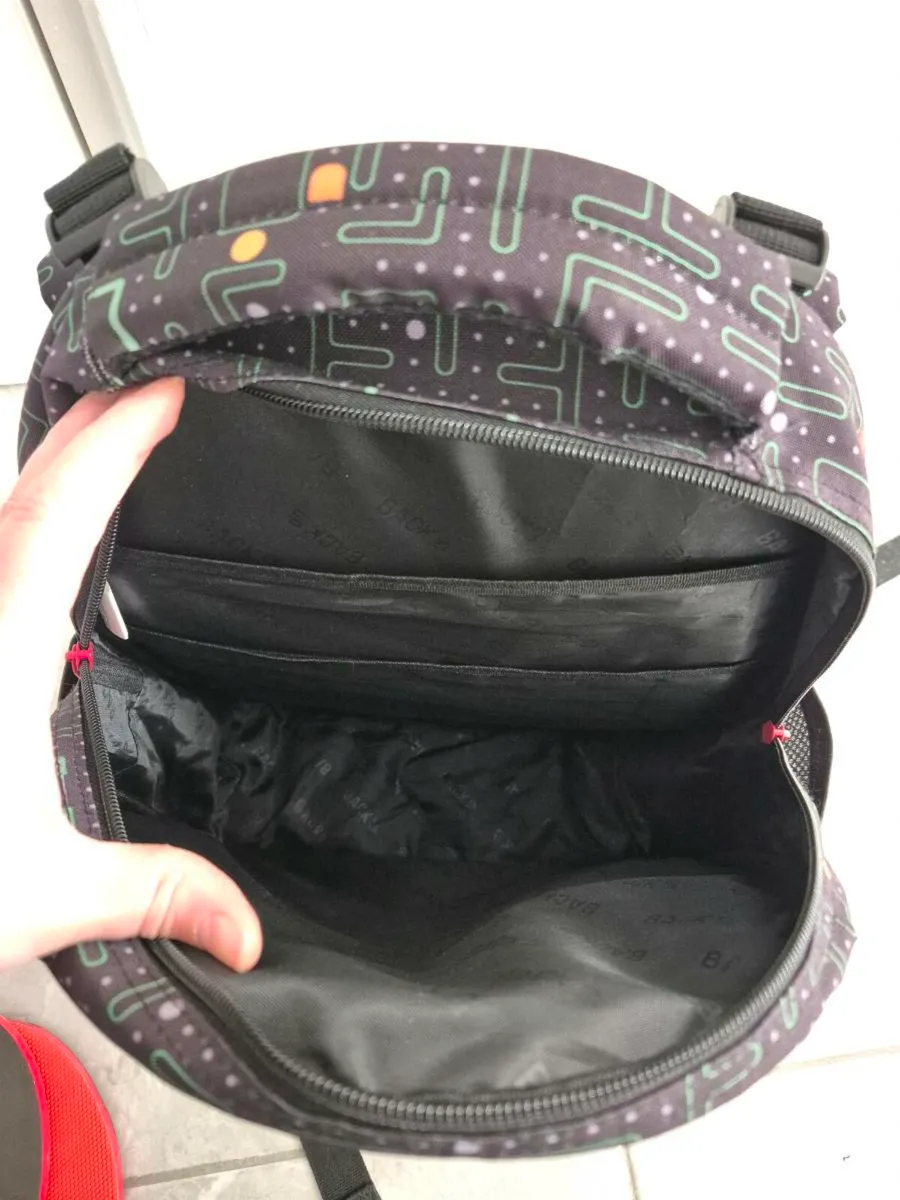 School bag - Image 4