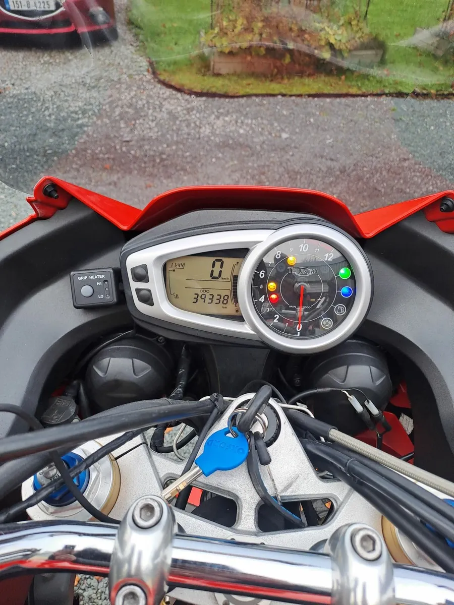 Triumph Tiger 1050 SE ABS - Image 3