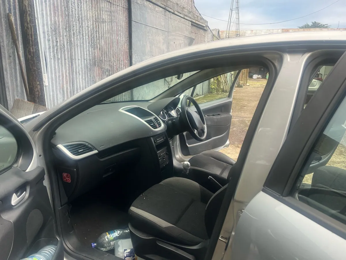 Peugeot 207 2007 - Image 3